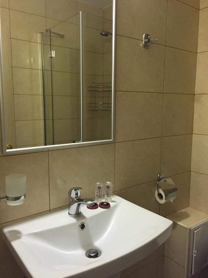 Отель Hotel Corvaris Бухарест-16